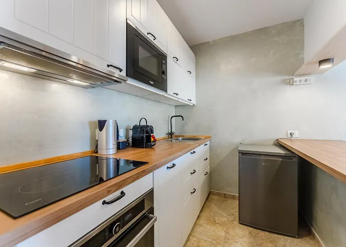 Paradise Golden San Eugenio