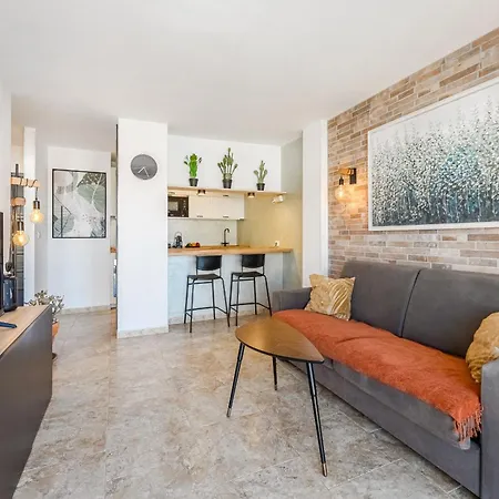 Apartamento Paradise Golden San Eugenio